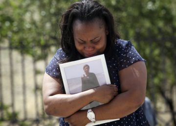 Un médico y una enfermera se sentarán en el banquillo por la muerte de una inmigrante en el CIE de Madrid