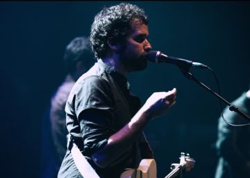 Bares de carretera que no se apagan: estrenamos el nuevo videoclip de Modelo de Respuesta Polar