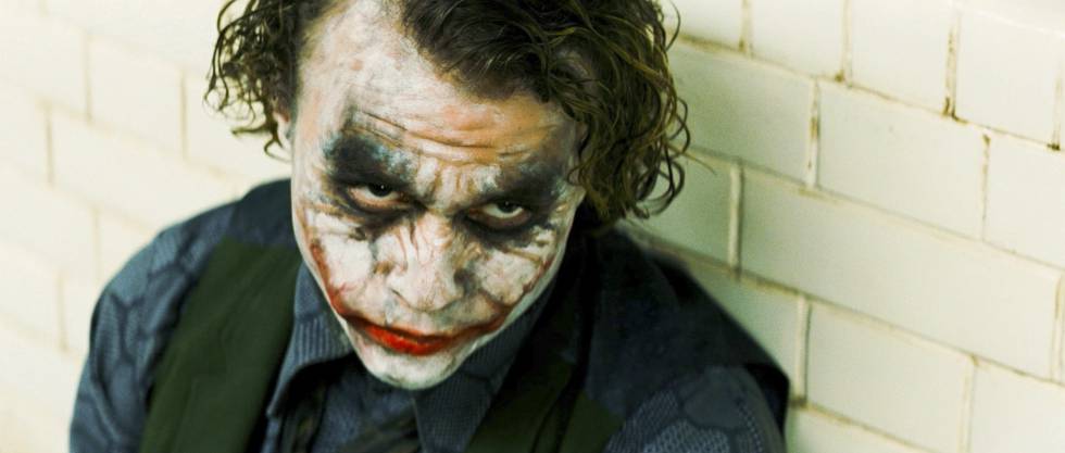 Heath Ledger, como el Joker.