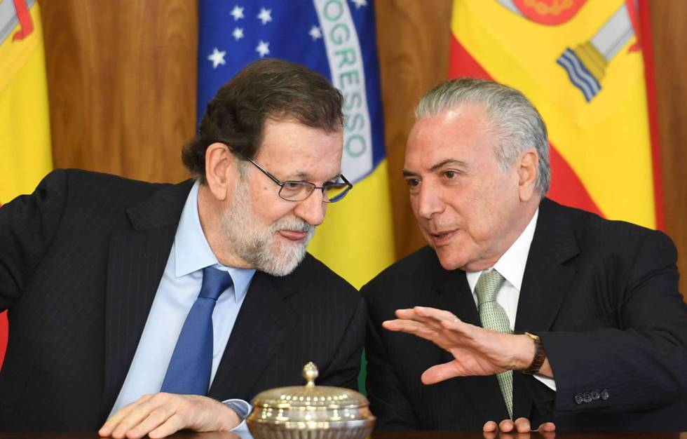 Spanish Prime Minister Mariano Rajoy (left) with Brazilian President Michel Temer.