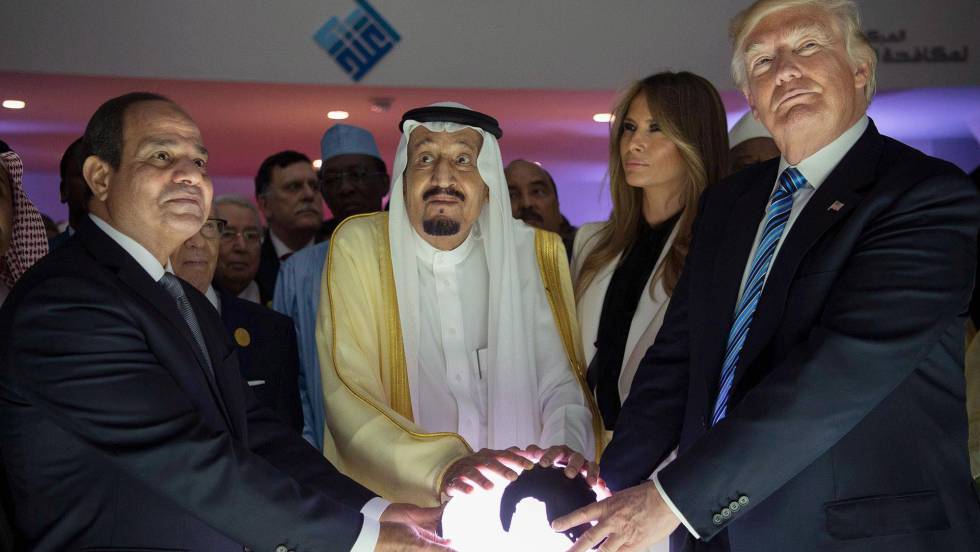Los presidentes de Egipto y Estados Unidos junto al Rey de Arabia Saudí el pasado 21 de mayo.
