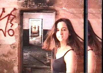 Vídeos caseros y chapuzones: estrenamos el videoclip de Escorpio