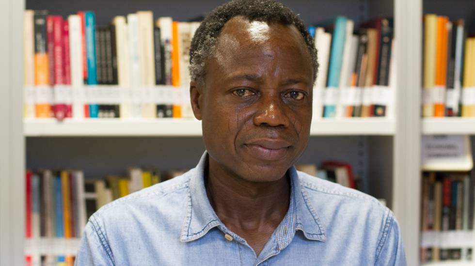 El escritor togolés Sami Tchak en la mediateca de Casa África. 