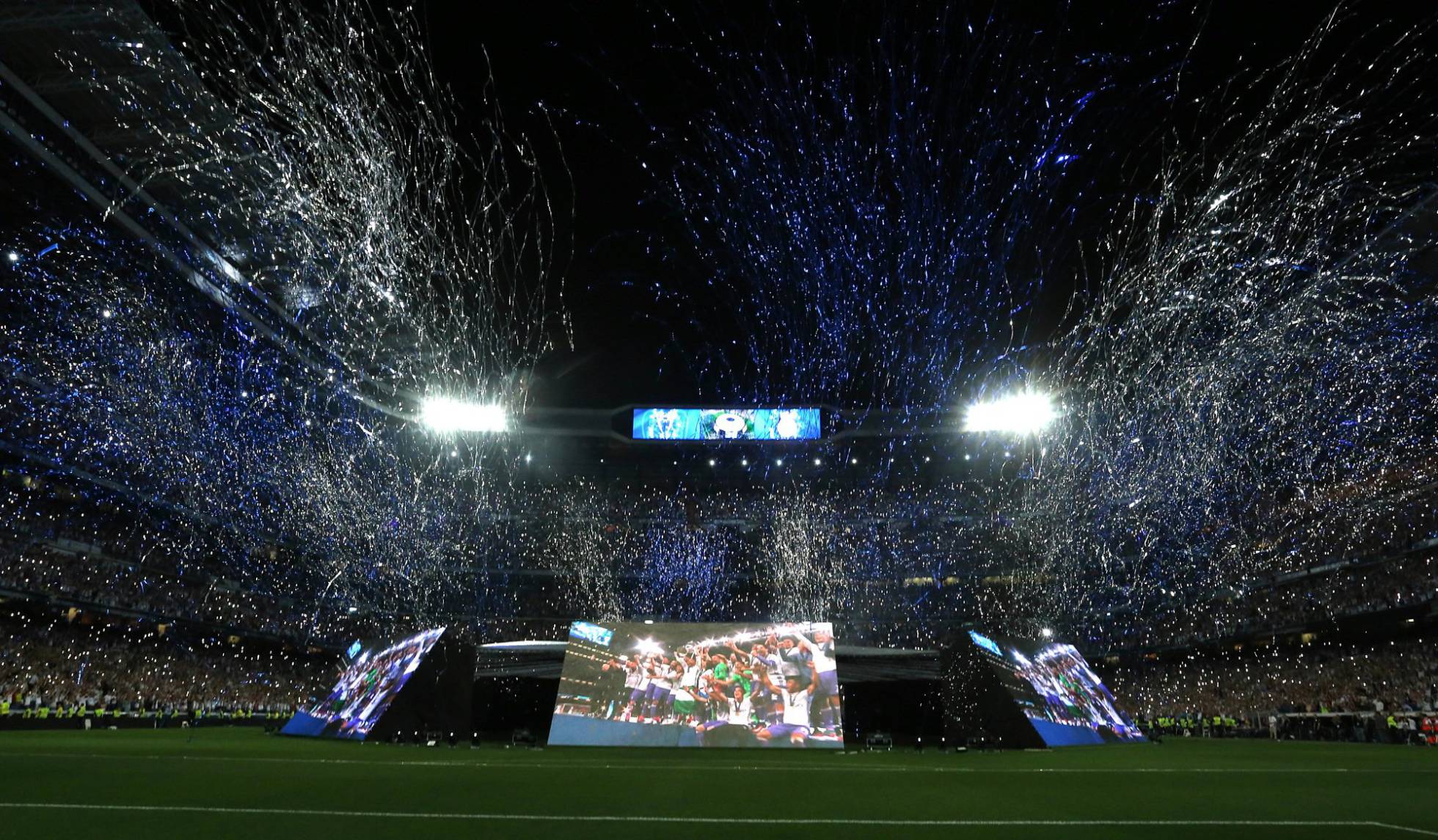 Fotos El Santiago Bernabéu se llena para ver la final de la Champions