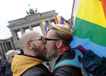 La fiesta del Orgullo recibe un regalo de Berlín
