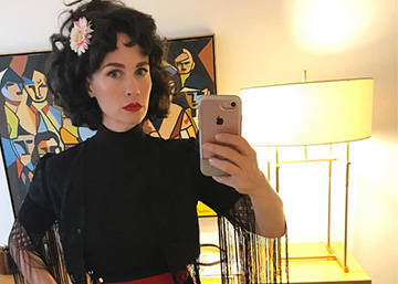 Por qué January Jones la ha liado con este disfraz