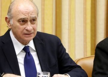 Dos policías cierran la comisión de investigación sobre Interior