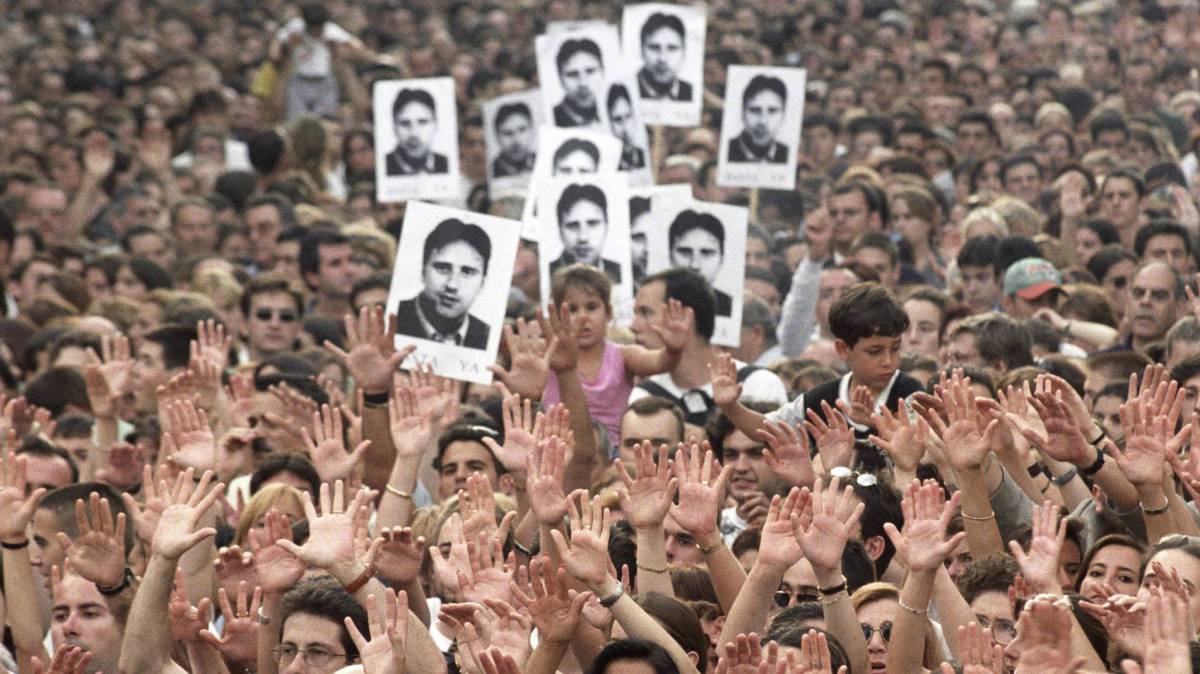 Marcha en Barcelona por el asesinato de Blanco.