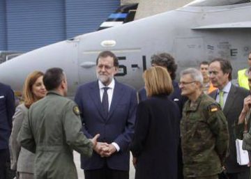 Spanish PM defends national security on visit to troops near Russian border