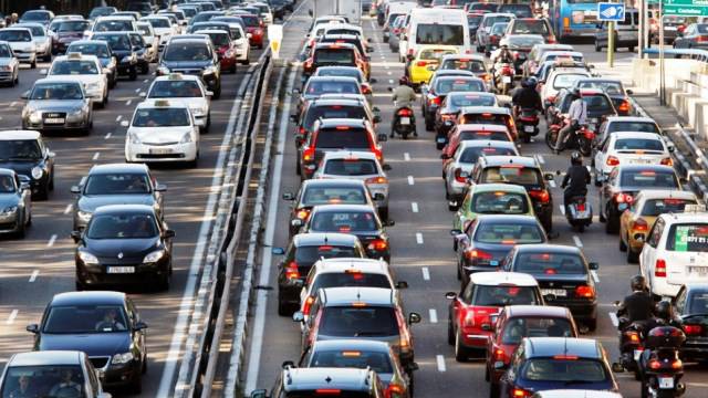 17 errores que debes evitar si circulas en el puente del Pilar