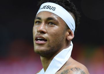 El fútbol, entre el infinito y el estornudo