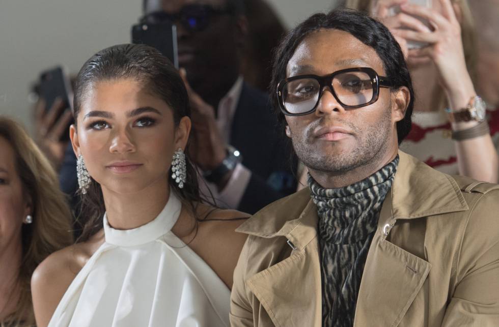 Zendaya y Law Roach, en el desfile de Ralph & Russo, en la semana de la moda de París.