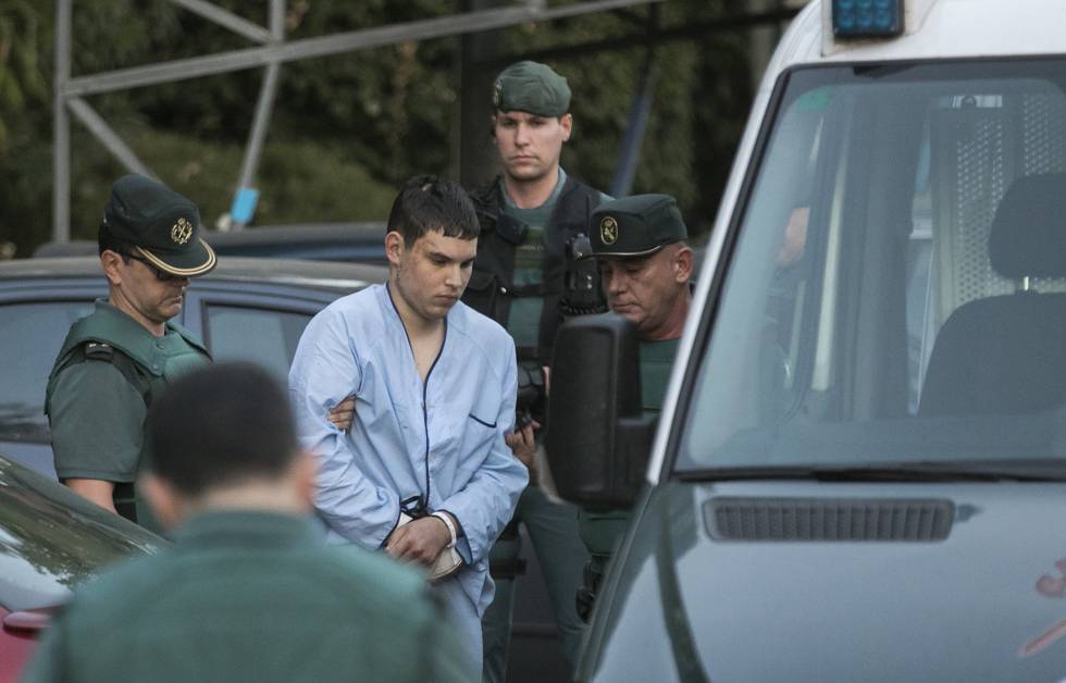 Mohamed Houli Chemlal, el joven de 22 años que resultó herido grave en la explosión de la casa de Alcanar, acude a declarar ayer a la Audiencia Nacional. 