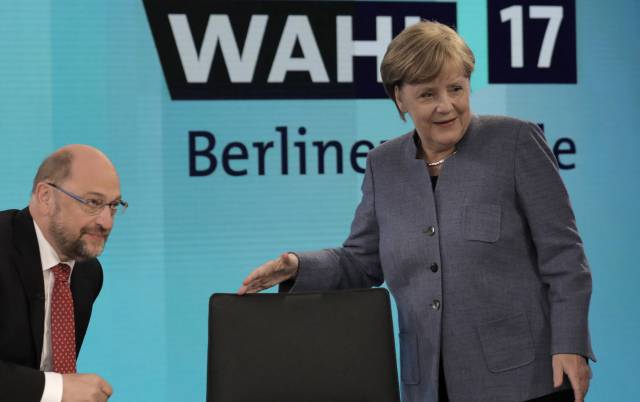 Ángela Merkel, con Martin Schulz