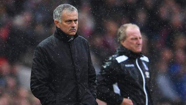 Mourinho, en el partido ante el Crystal Palace.