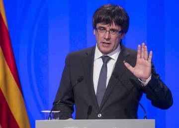 Catalan premier asks for mediation, without renouncing independence