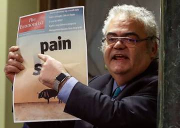 Un diputado del PDeCat usa un ‘The Economist’ de 2012 para ilustrar la reacción internacional al referéndum