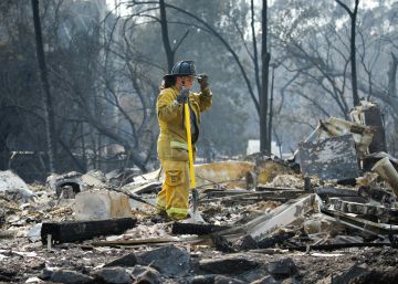 90.000 personas desplazadas en California tras cinco días de incendios