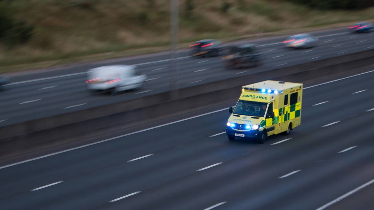 10 consejos de dos enfermeros sobre qué hacer cuando se te acerque una ambulancia