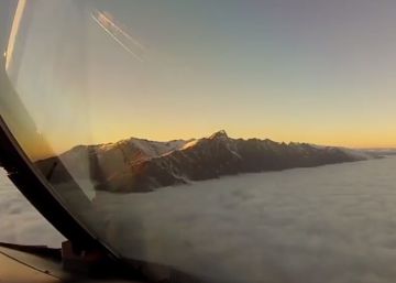 Un piloto de avión muestra lo que los pasajeros no pueden ver durante los aterrizajes