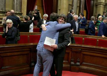 Live | Catalan parliament approves resolution to declare independence