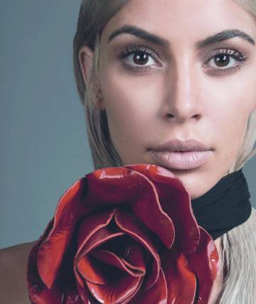 Kim Kardashian, fotografiada por David Slijper para 'SModa'.