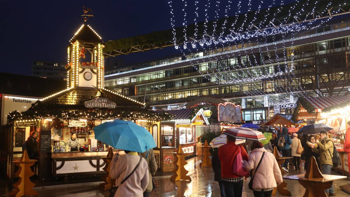 Mercado navideño de Breitscheidplatz en Berlín.