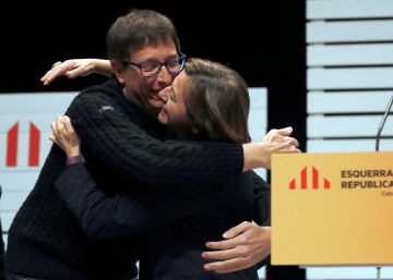 Poll hints at separatist-unionist tie in hotly contested Catalan election