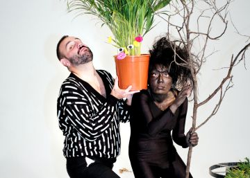 Fui a un evento en el que la gente baila con plantas: así es la biodanza 