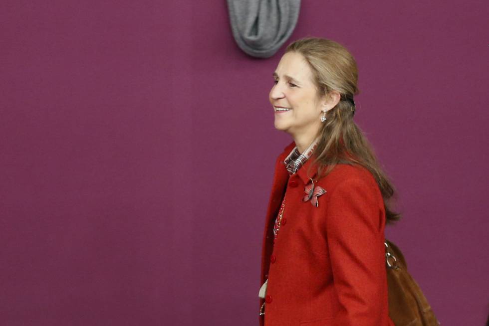 La Infanta Elena de Borbón durante la CSI3: Madrid Horse Week 2017 en Madrid.rn 