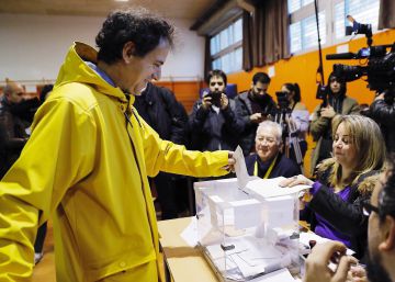 As it happened: Catalonia votes in regional poll