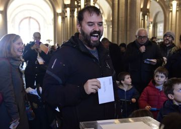 Catalan election: Ciudadanos victory fails to prevent pro-independence majority