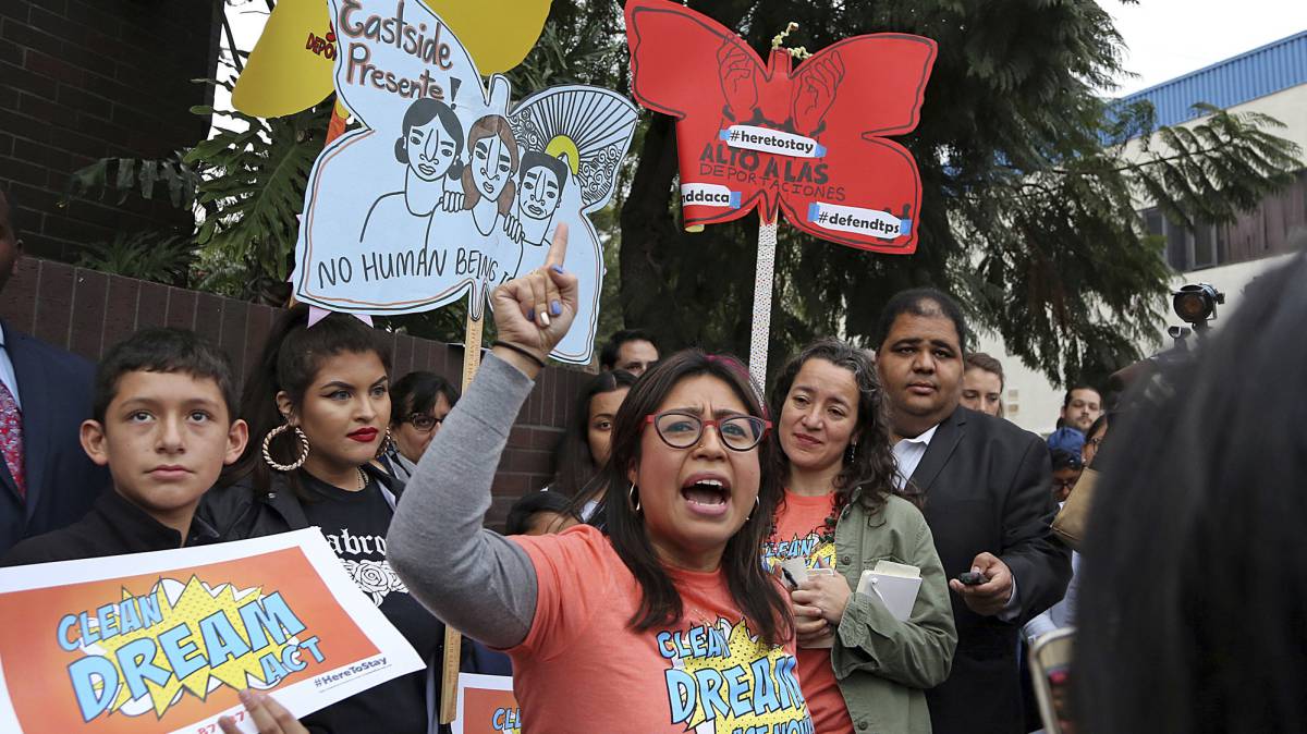 Manifestantes a favor del programa, la semana pasada en Los Ángeles.