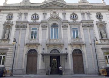 Jailed Catalan independence leaders admit October referendum was illegal