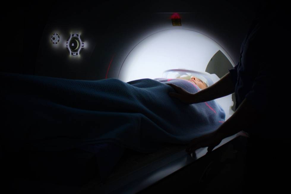 As biópsias líquidas podem melhorar outras técnicas para detectar o câncer, como as ressonâncias magnéticas.