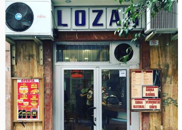 Adiós al Prado y al Lozano. ¿Vamos a dejar que los bares de toda la vida desaparezcan?