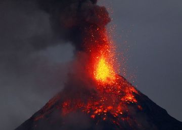 La erupción del volcán Mayón en Filipinas, en imágenes