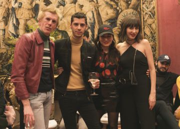 Almodóvar y otras 'celebrities' del desfile de Palomo Spain