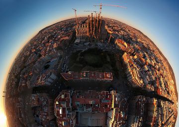 Barcelona fotografiada desde un dron a 360°