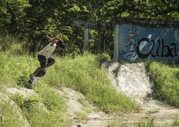 Así es patinar en Cuba, donde el skate está perseguido