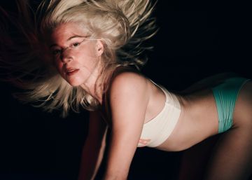 Núria Guiu es la única artista que sabe el valor exacto de un 'like'