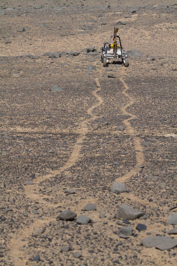 &iquest;Marte? No, un rover de la Nasa en el desierto de Atacama.