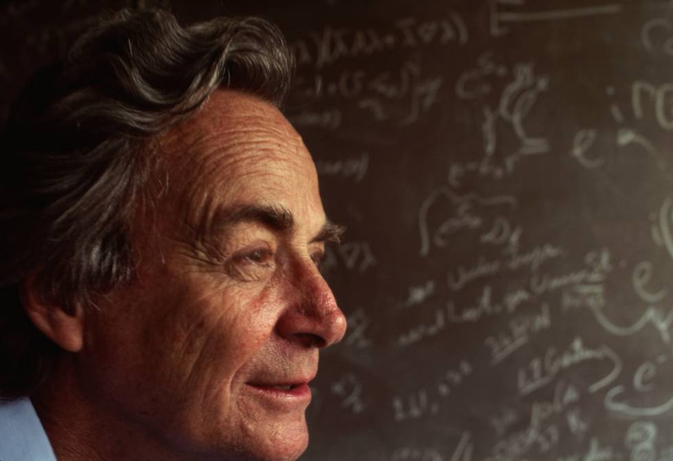 El físico y premio Nobel Richard Feynman tenía la sinestesia más común,  veía las letras de sus ecuaciones en colores.