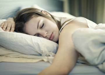 Así decide tu cerebro qué recuerdos guarda o elimina mientras duermes