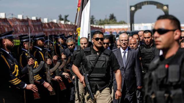 El primer ministro palestino, Rami Hamdallah, este martes en Gaza.