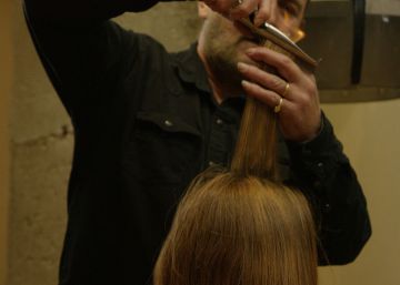 Este valenciano ha patentado una tijera que corta el pelo a fuego