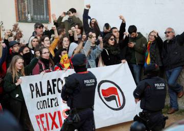 Spanish prosecutors investigating Catalan “republic defense committees”