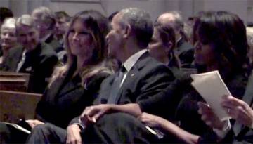 Imagen de Melania y Obama sonriendo que ha revolucionado las redes. 