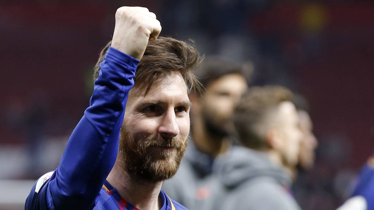 Messi celebra la victoria en la Copa del Rey, el pasado sábado.
