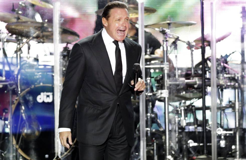 El cantante Luis Miguel, durante una actuación.